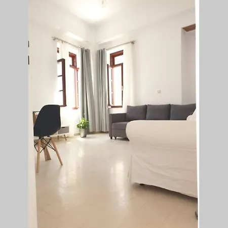 بيت للعطل Kamaraki House Oldtown, 77M², 2Bdrm, 2Flr ريثيمنو