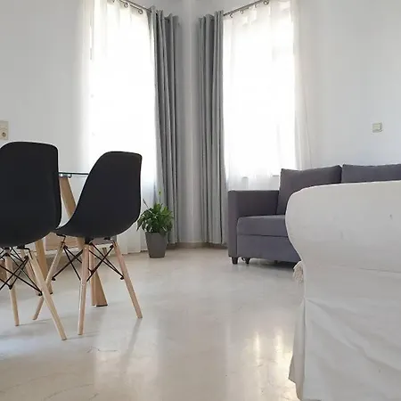 بيت للعطل Kamaraki House Oldtown, 77M², 2Bdrm, 2Flr